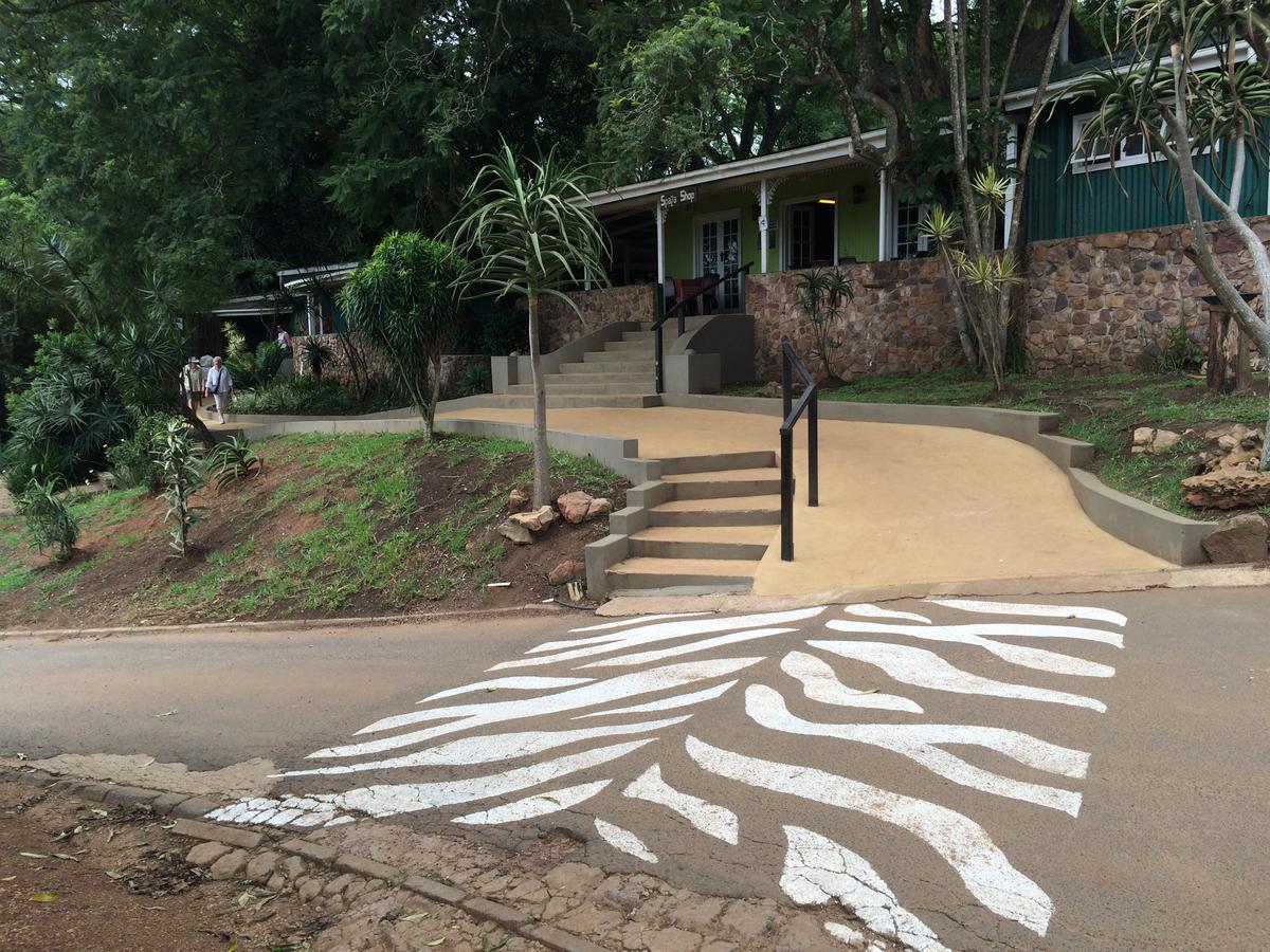 Вілла Phezulu Safari Park Botha's Hill Екстер'єр фото